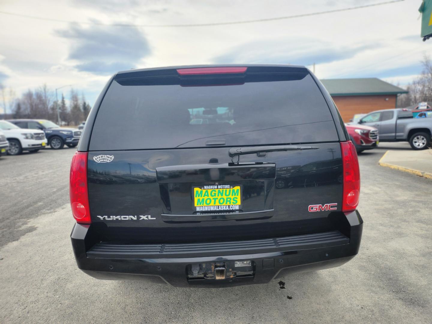 2014 BLACK /BLACK GMC YUKON XL SLT (1GKS2KE72ER) with an 5.3L engine, Automatic transmission, located at 1960 Industrial Drive, Wasilla, 99654, (907) 274-2277, 61.573475, -149.400146 - Photo#4